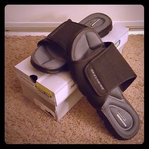 skechers memory foam mens sandals